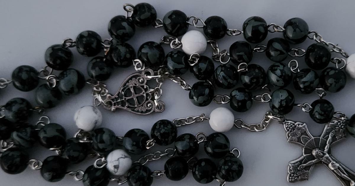 more info about rosary #60